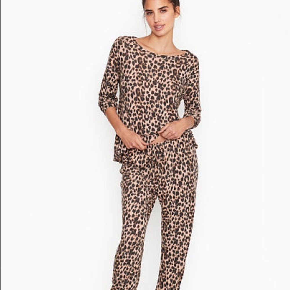 Size large Victoria secret pajamas. NIB